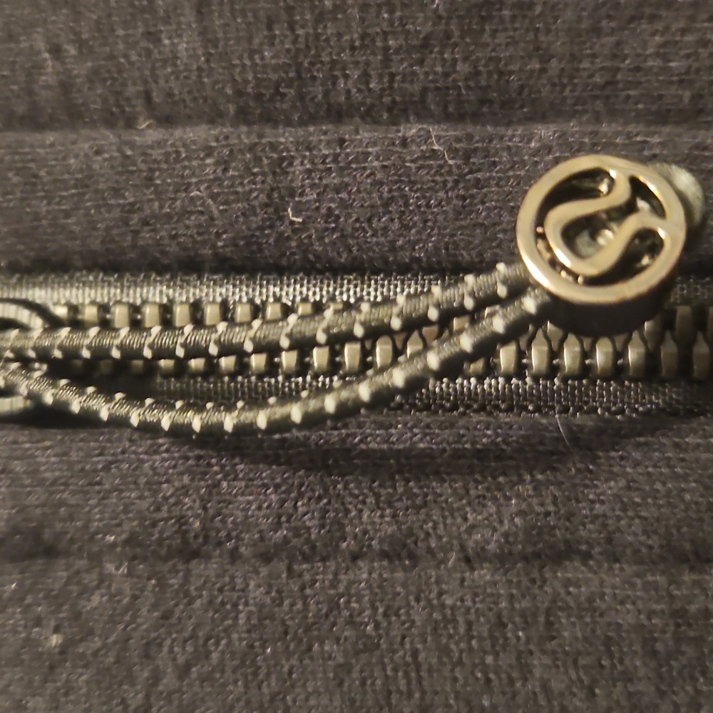 Lululemon Sweatshirt - Picture 4 of 7
